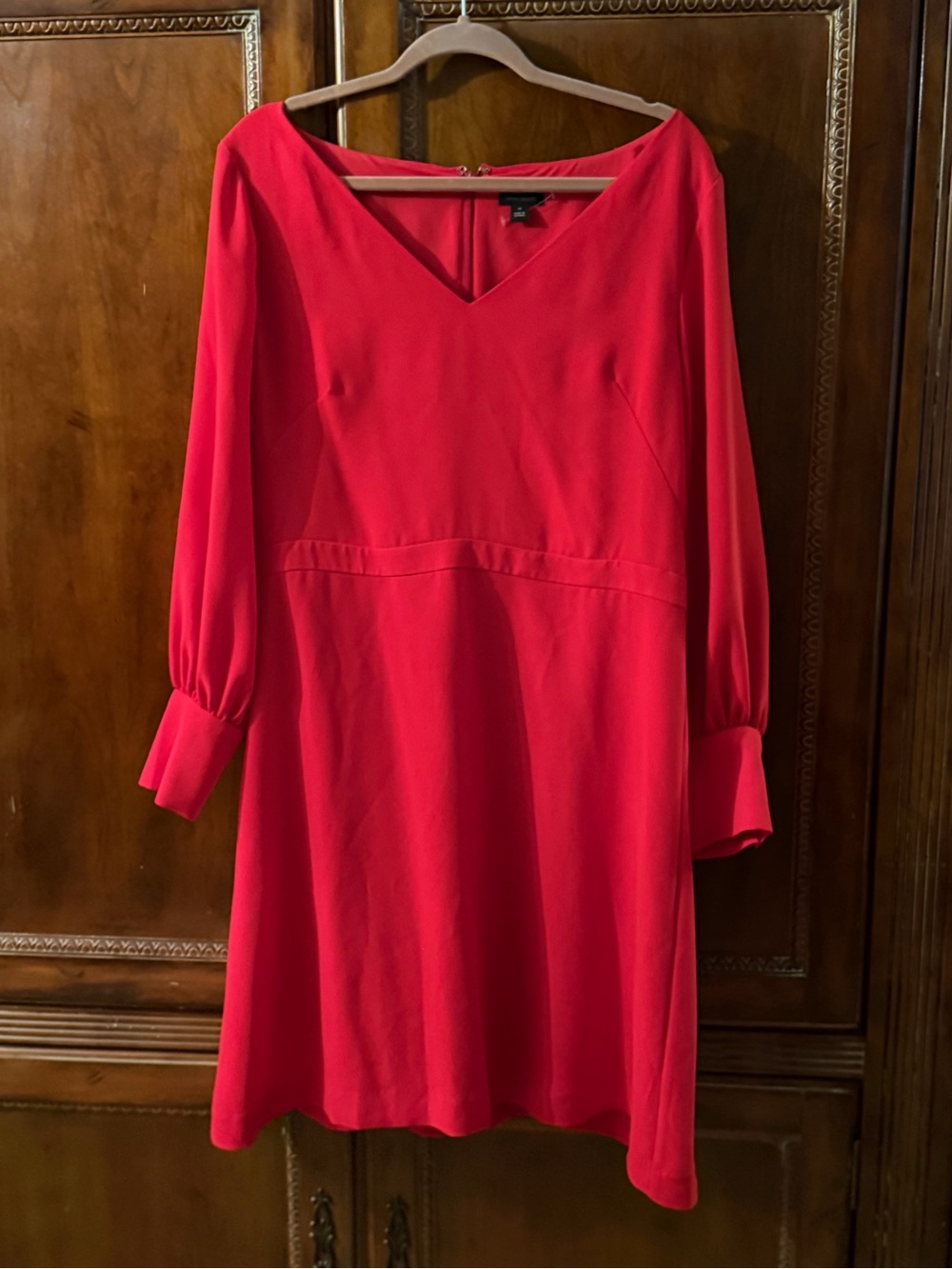 NWOT Ann Taylor Women’s Red V-Neck Long Sleeve Dress